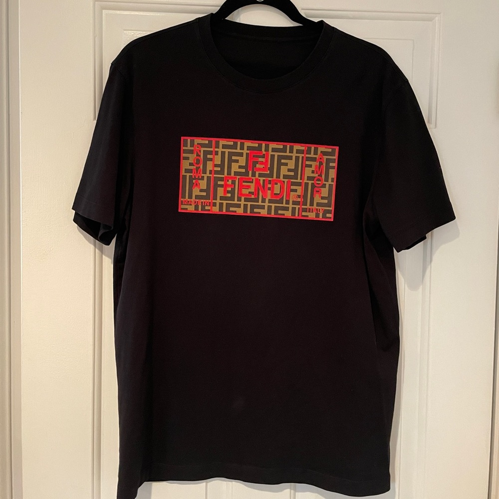 Fendi Men’s Black Graphic T-Shirt Short Sleeve